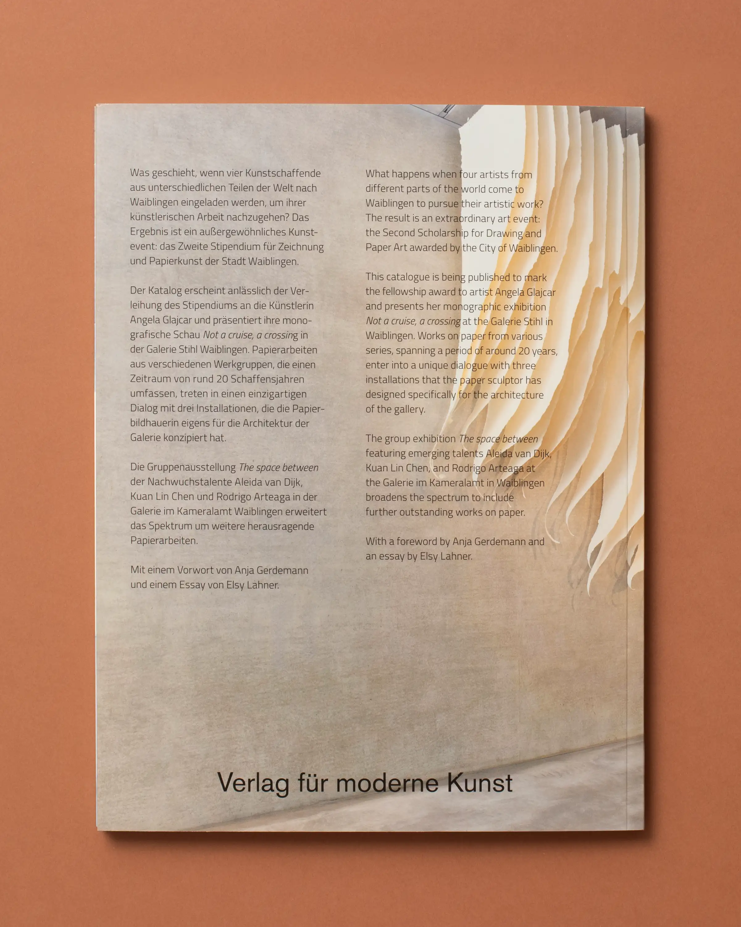 VFMK_Angela-Glajcar_Papierkunststipendium_BACKCOVER.webp