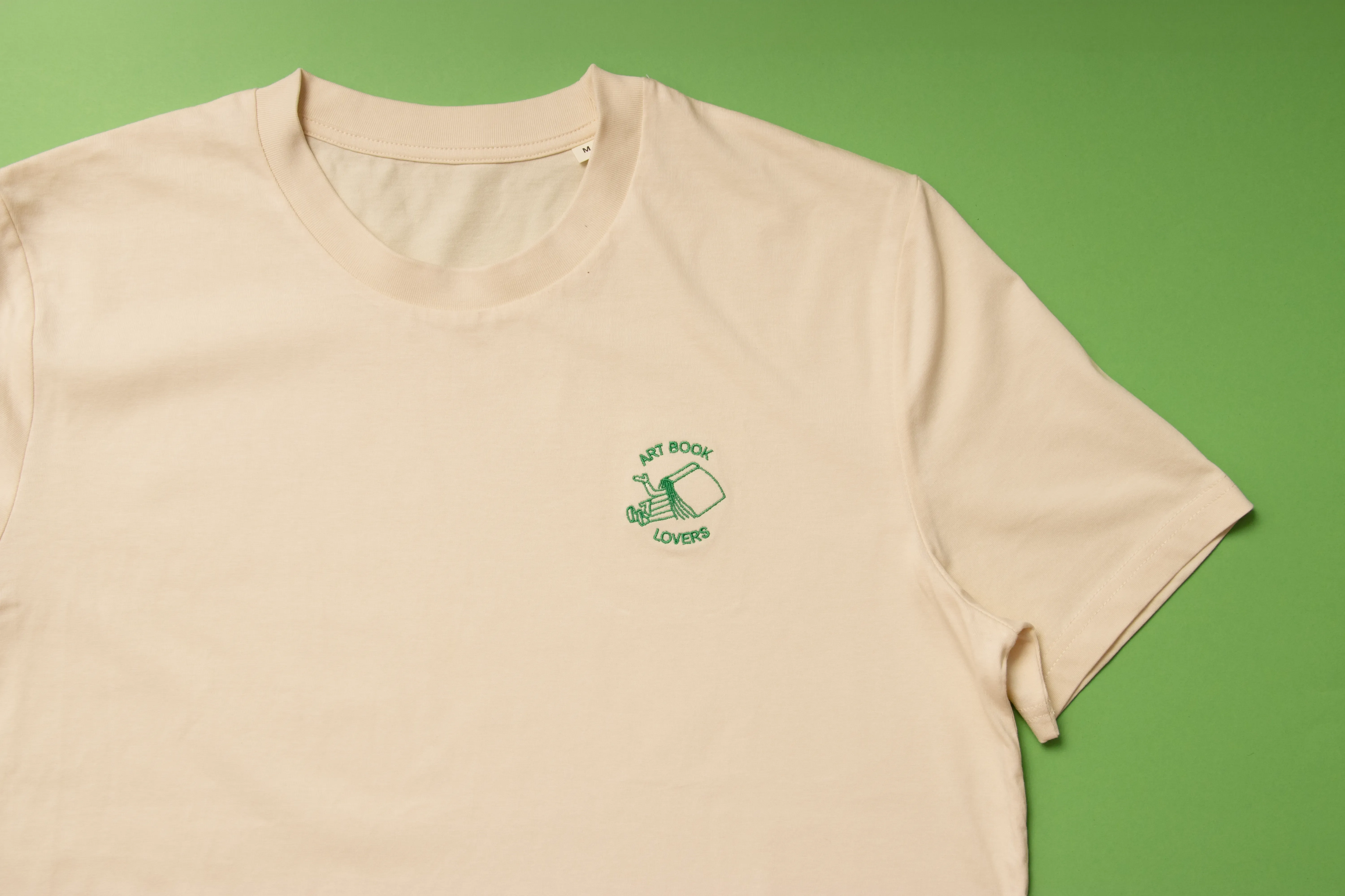 VFMK tshirt yellow studio 02 quer