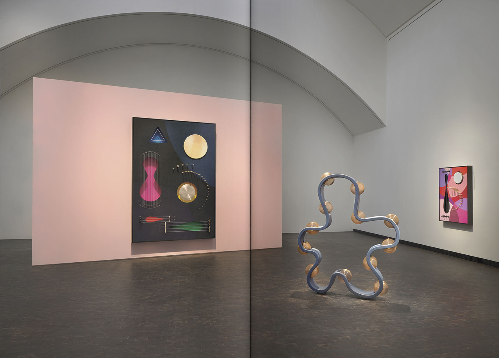 VFMK Nevin Aladag Vibrating Images IN06