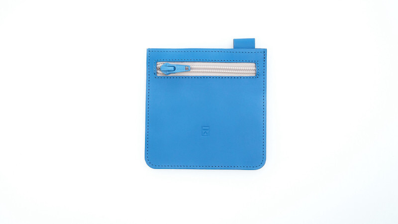Wallet blue small DSC4888 2048x1152